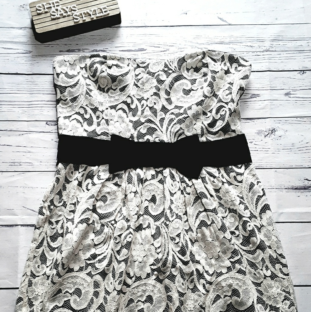 Forever 21 strapless mini dress